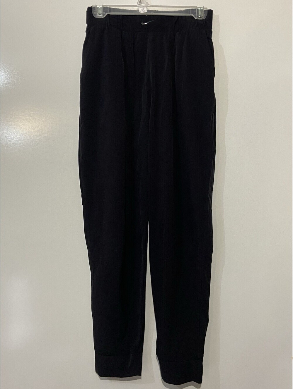 Womens NIKE Black Bliss Lux Slim Fit Training Pants Sz M aq0294